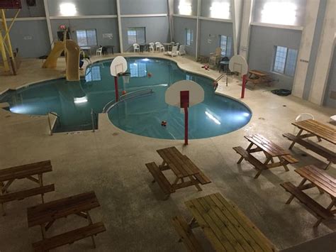 hotels in barneveld wi